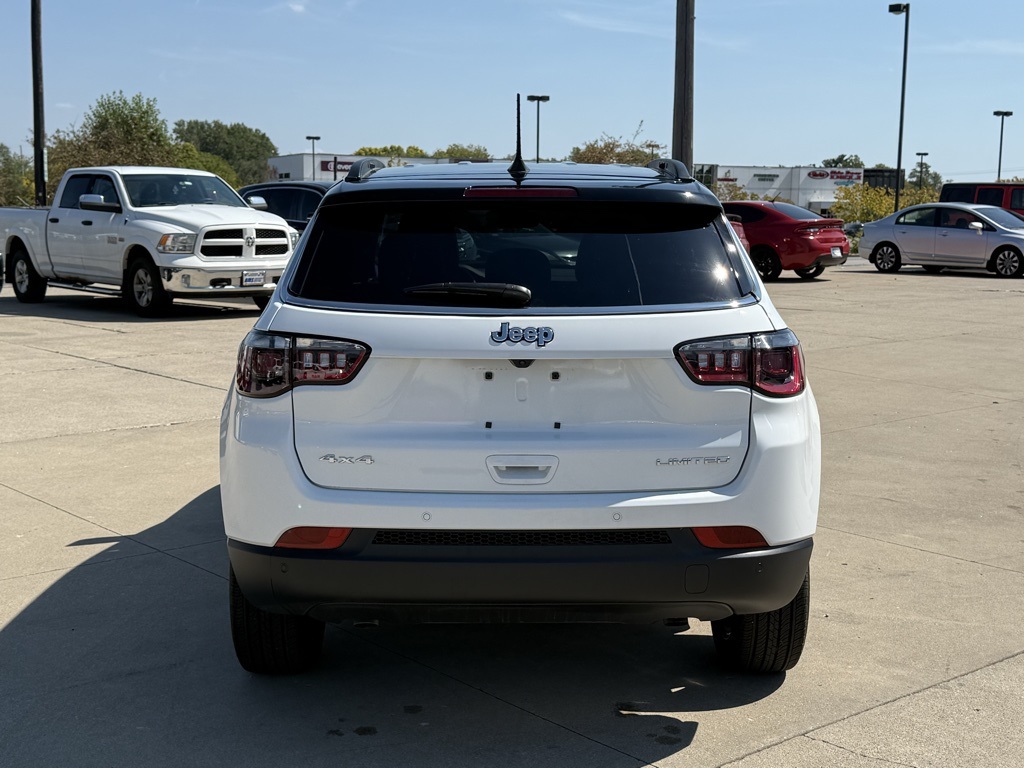 2025 Jeep Compass Limited photo 6
