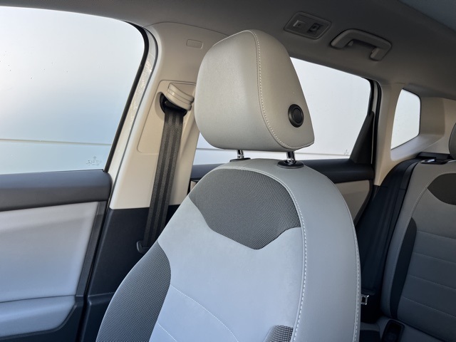 2022 Volkswagen Taos SE photo 40