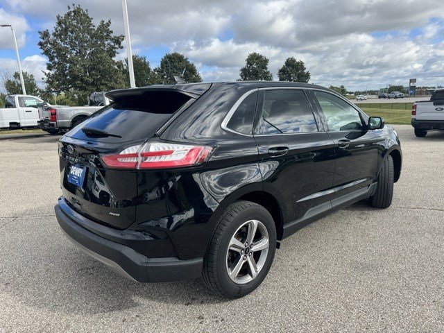 2023 Ford Edge SEL photo 7