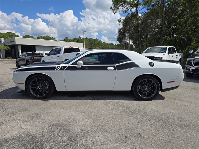 2023 Dodge Challenger R/T photo 3