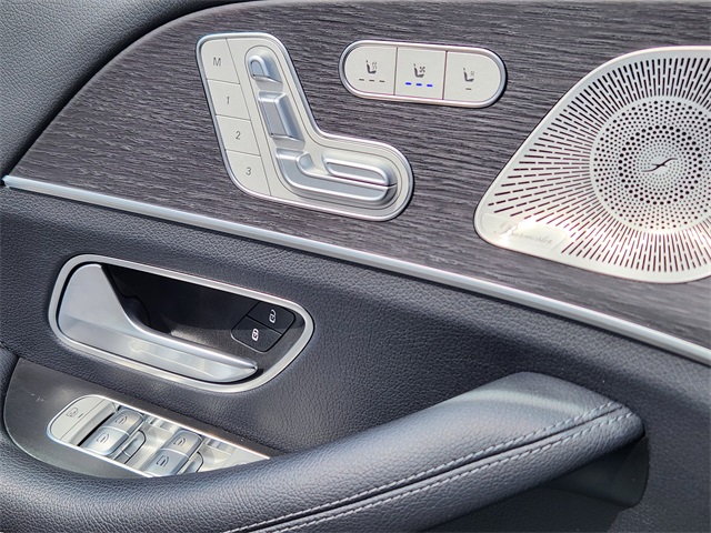 2022 Mercedes Benz GLS 450 4MATIC photo 10