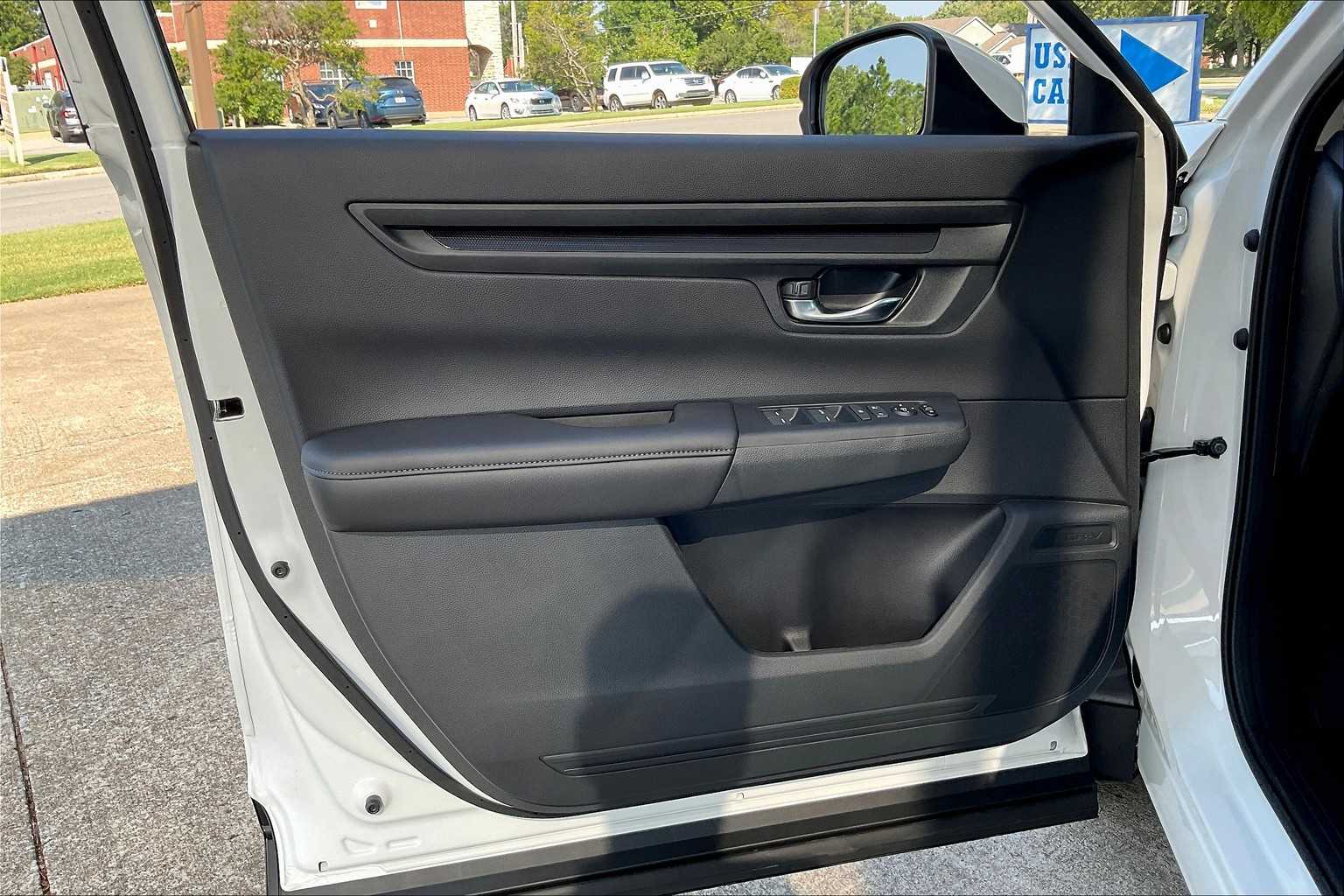 2026 Honda CR-V LX photo 10
