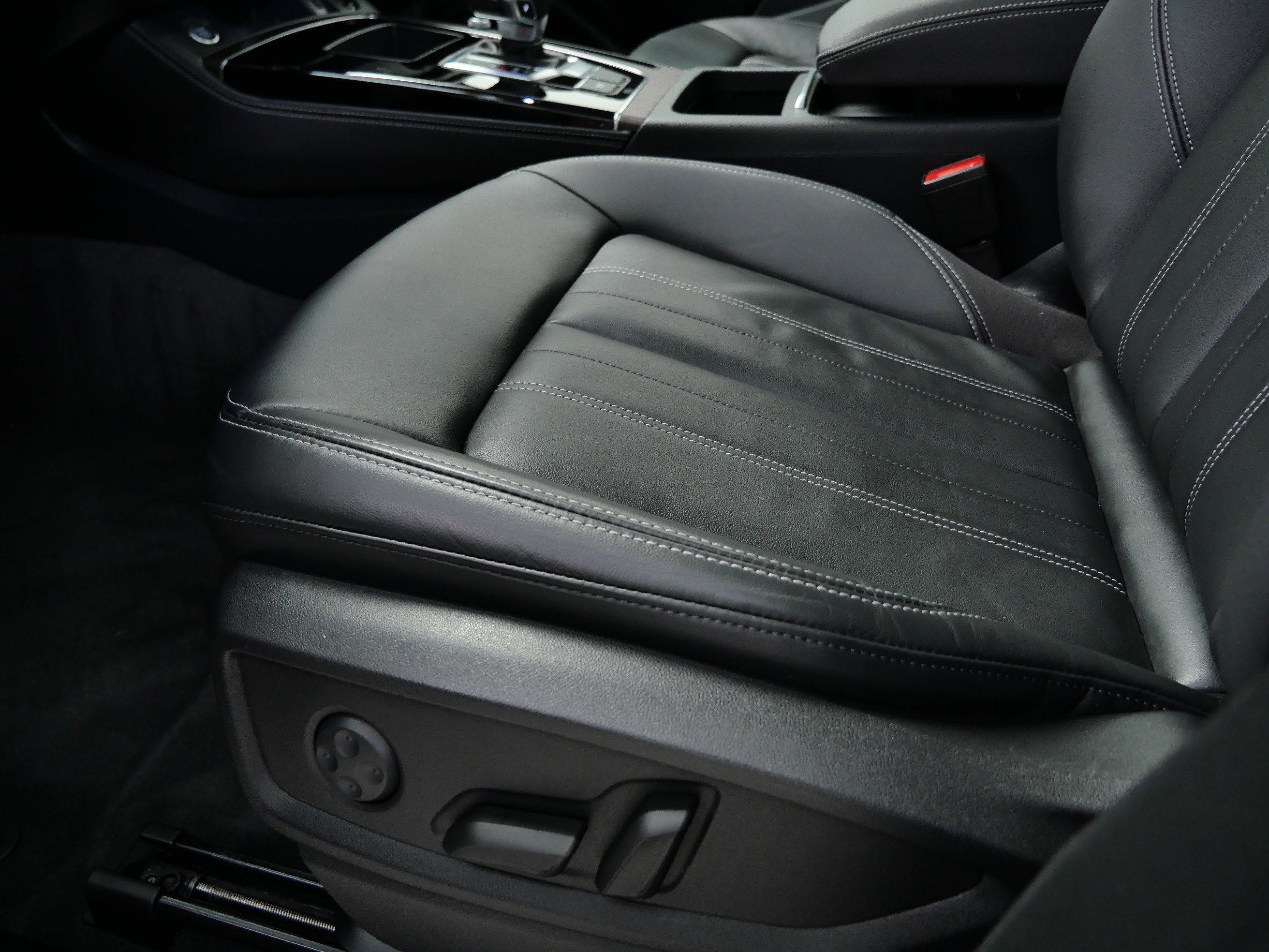 2022 Audi Q5 S line Premium Plus photo 17