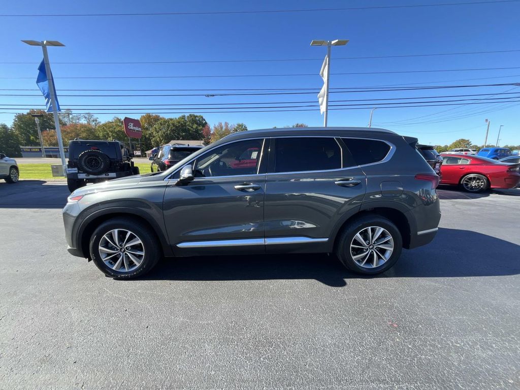 2020 Hyundai Santa Fe SEL photo 2