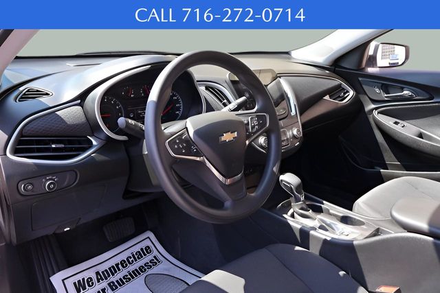 2025 Chevrolet Malibu LS photo 3