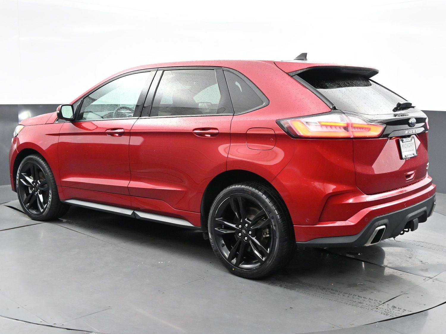 2022 Ford Edge ST photo 5