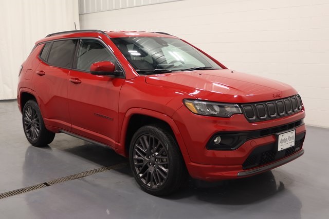 2022 Jeep Compass Limited photo 2