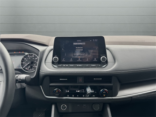 2023 Nissan Rogue SV photo 14