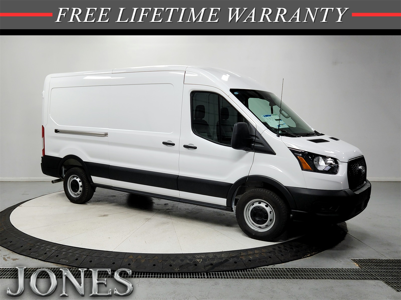 2026 Ford Transit Van Base's photo