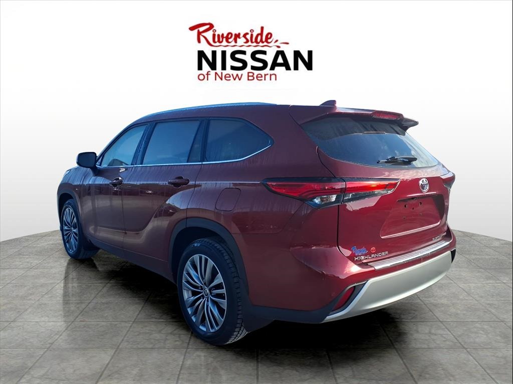 2021 Toyota Highlander Platinum photo 4