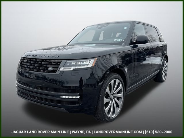 2025 Land Rover Range Rover SE's photo