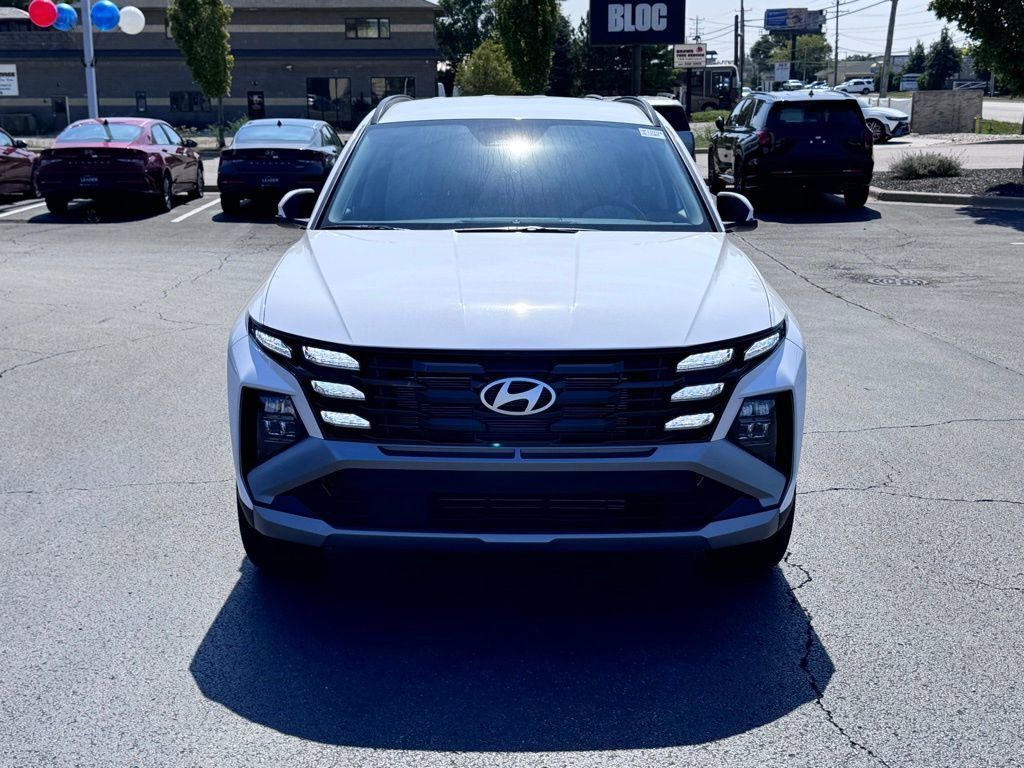 2025 Hyundai Tucson SEL photo 2
