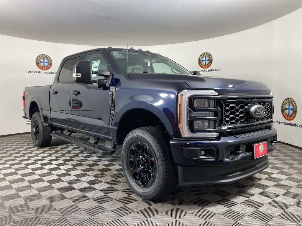 2025 Ford F-350 photo 3
