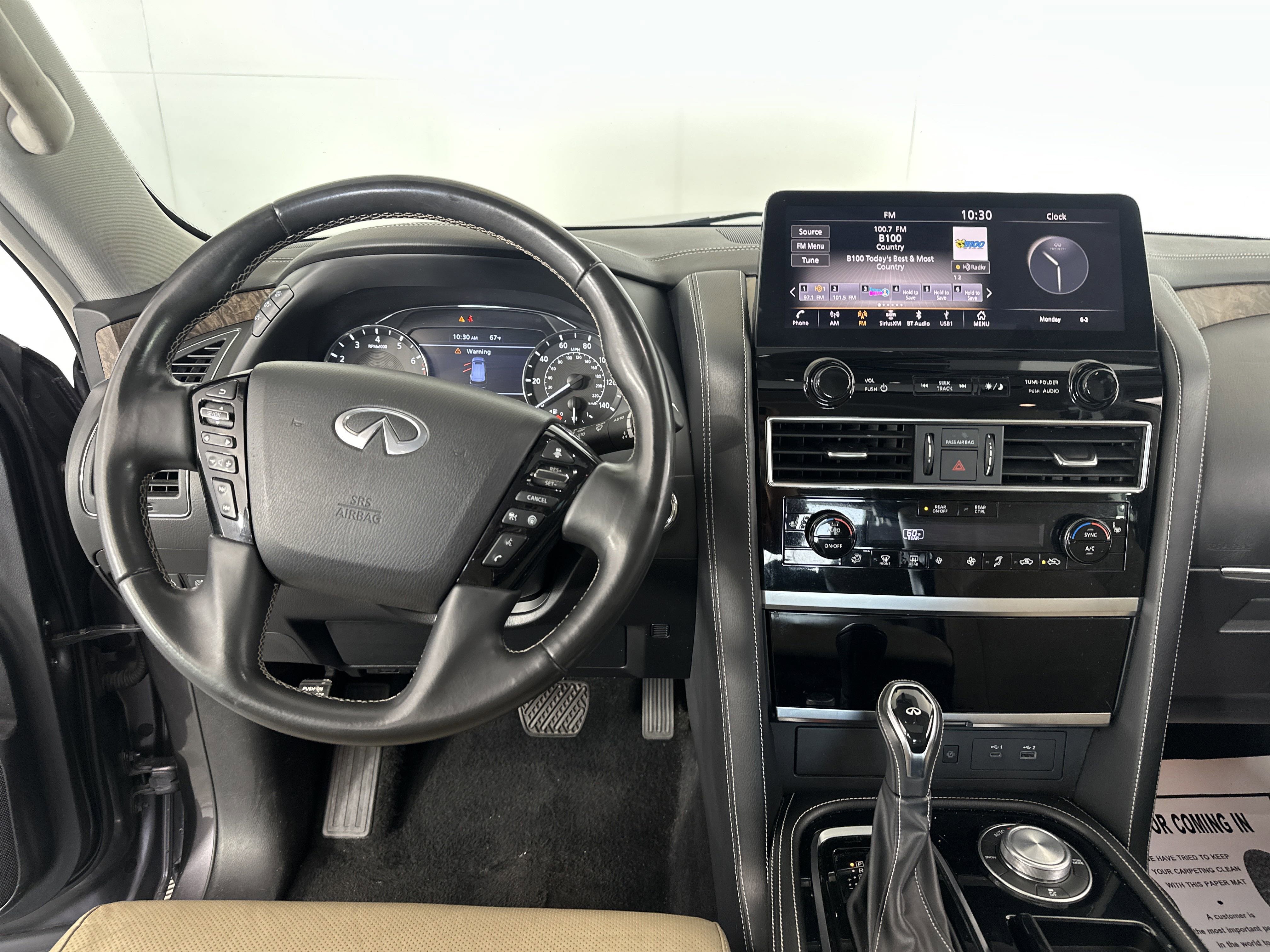 2022 Infiniti QX80 Premium Select photo 2
