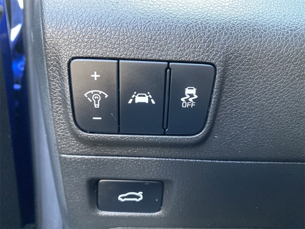 2023 Kia K5 GT-Line photo 19