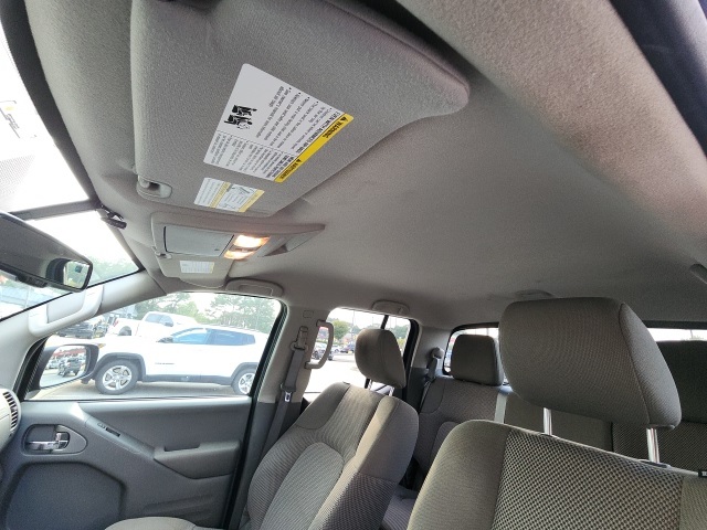 2021 Nissan Frontier SV photo 14