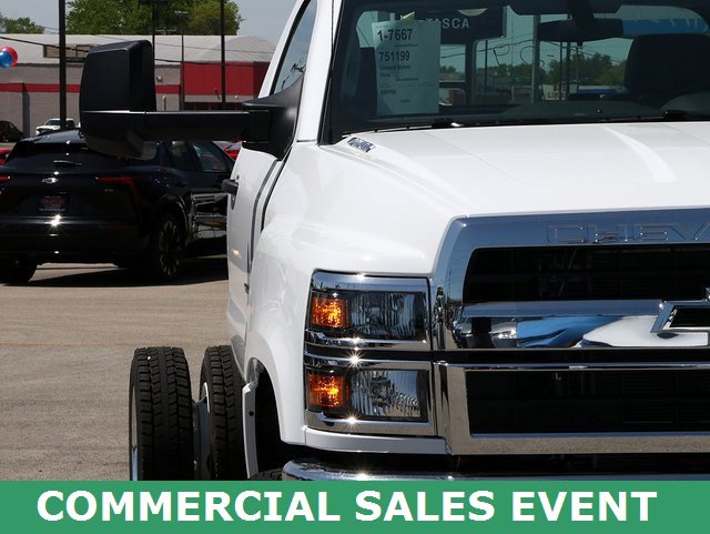 2024 Chevrolet Silverado 5500HD Work Truck photo 9