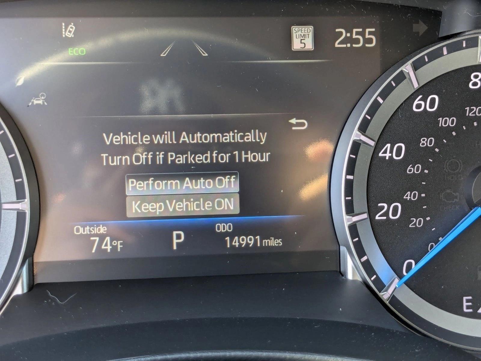 2024 Toyota Highlander Hybrid XLE photo 8
