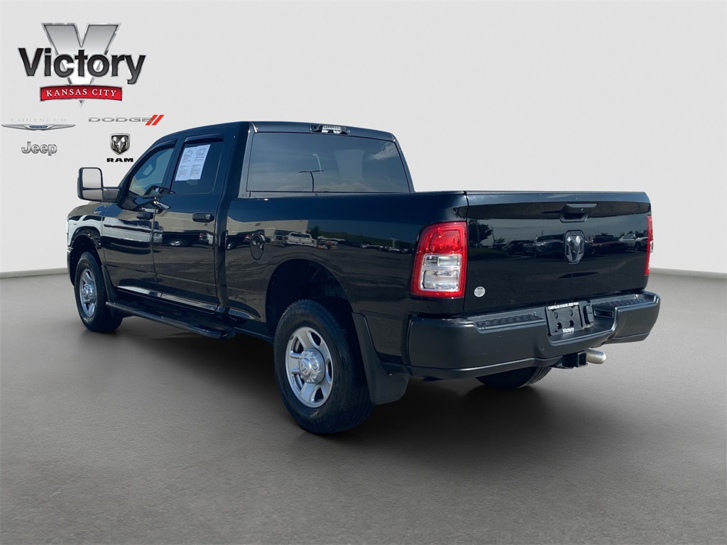 2024 Ram 3500 Tradesman photo 3