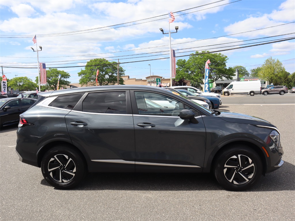 2024 Kia Sportage Hybrid LX photo 4