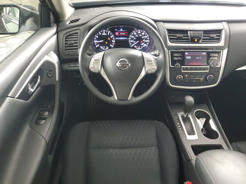 2017 Nissan Altima 2.5 S photo 14