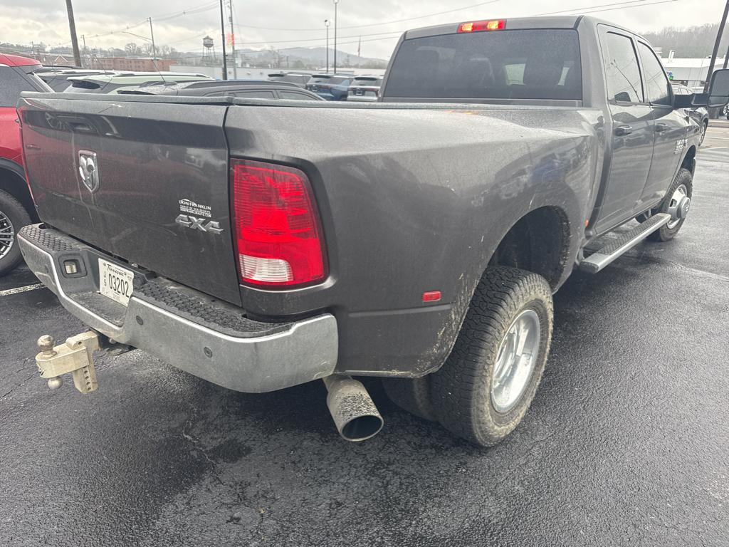 2017 Ram 3500 Tradesman photo 3