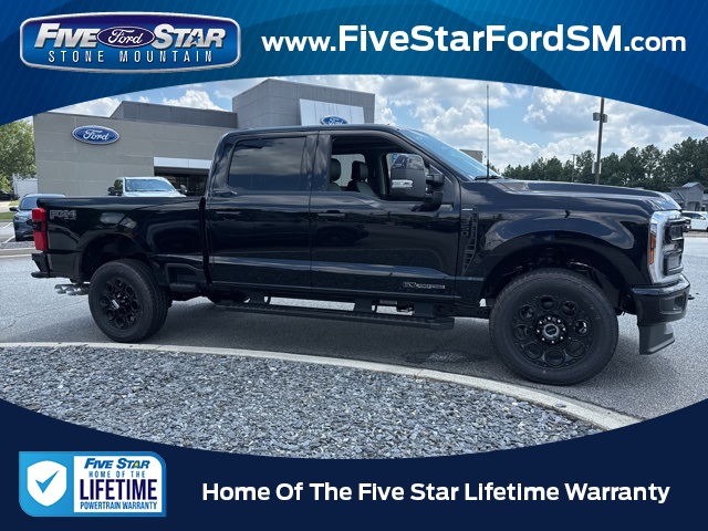 2025 Ford F-350 Super Duty Lariat's photo