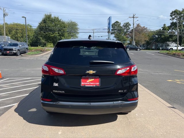 2021 Chevrolet Equinox LT photo 2
