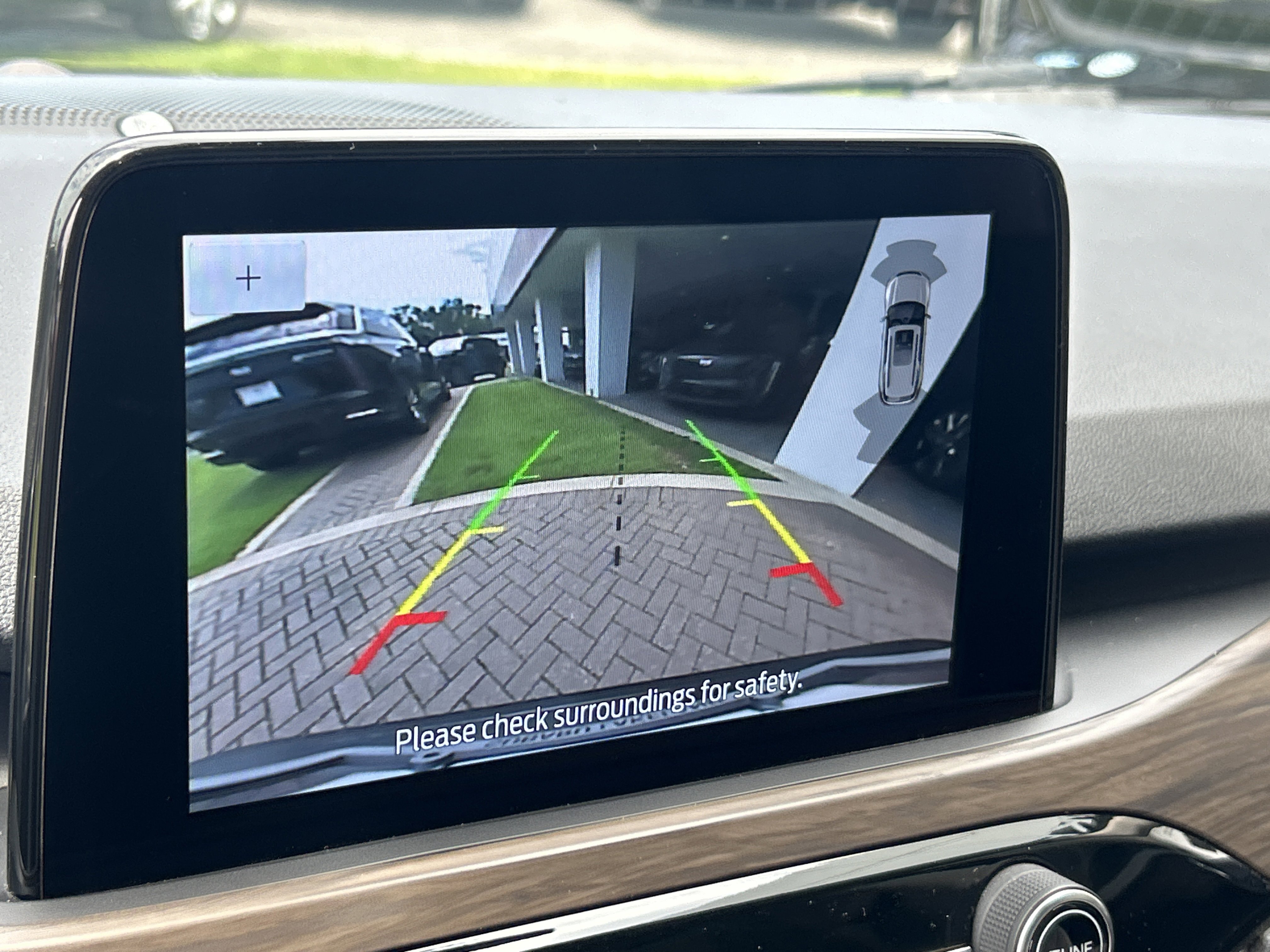 2020 Ford Escape Titanium Hybrid photo 2