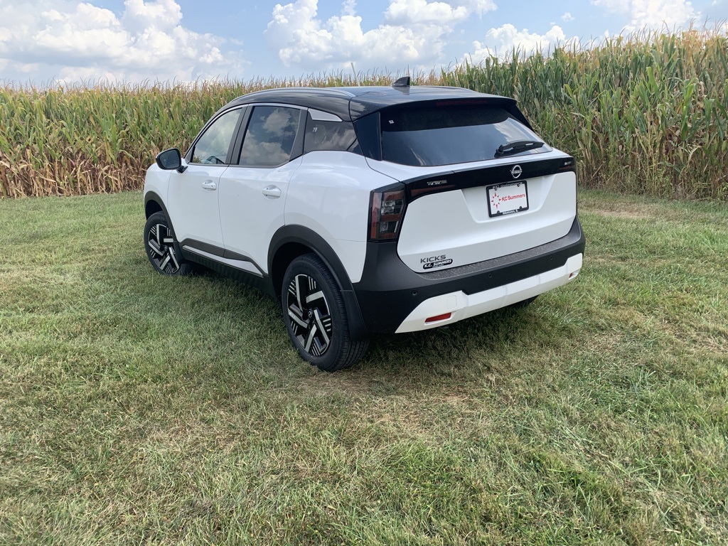 2026 Nissan Kicks SV photo 3