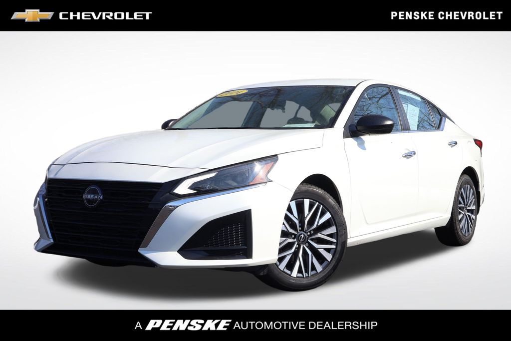 2024 Nissan Altima SV