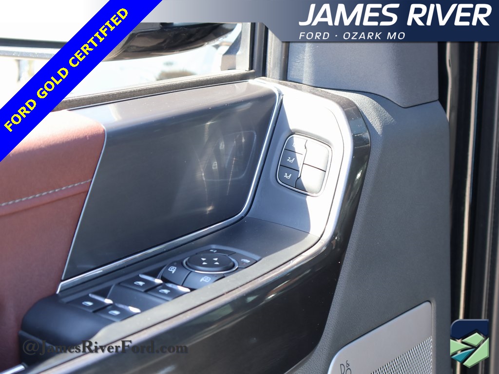 2021 Ford F-150 Lariat photo 19