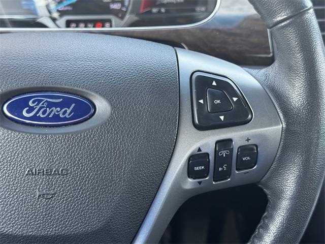 2018 Ford Taurus Limited photo 26