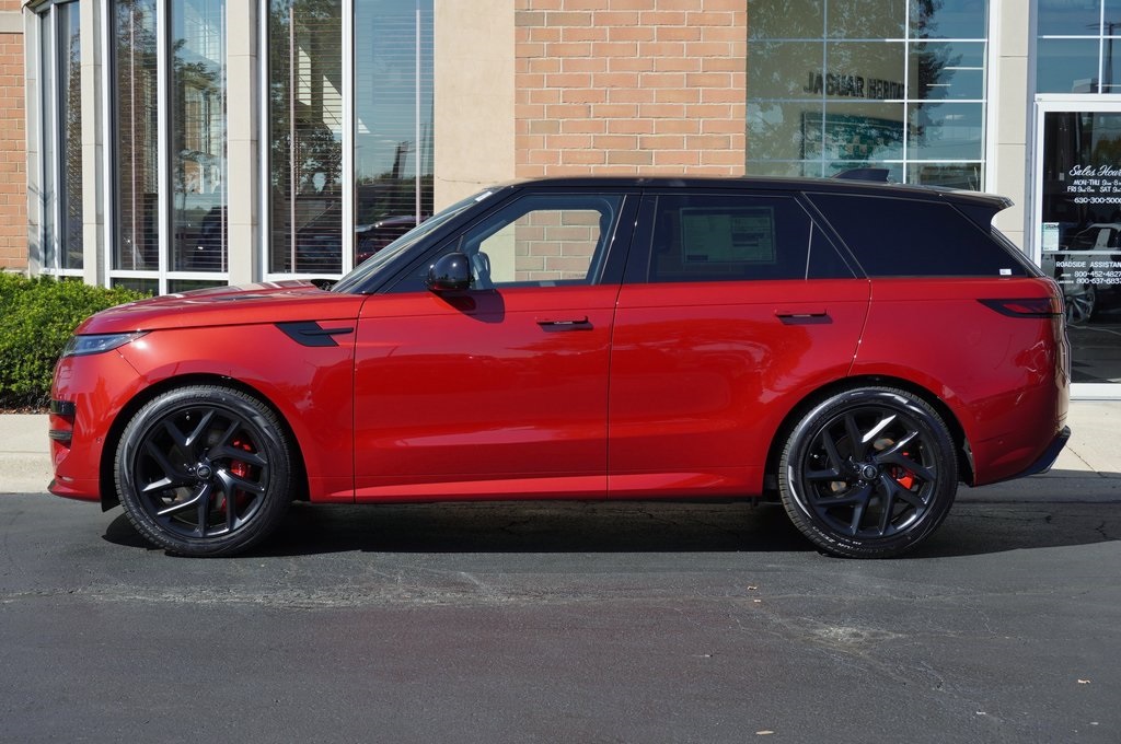 2025 Land Rover Range Rover Sport SE photo 2