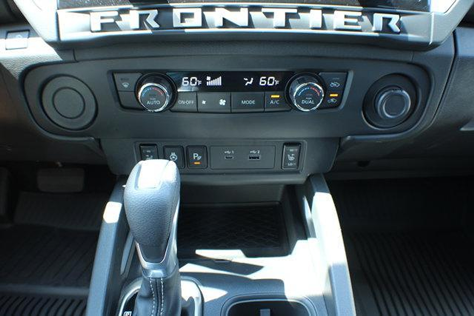 2026 Nissan Frontier SV photo 6