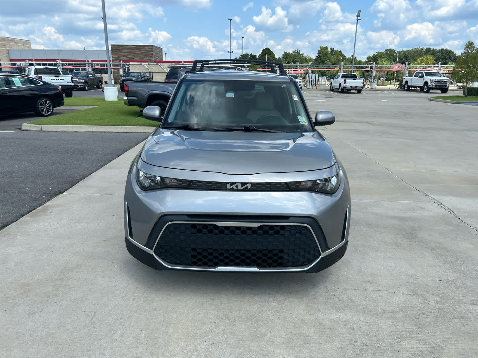 2023 Kia Soul LX photo 3