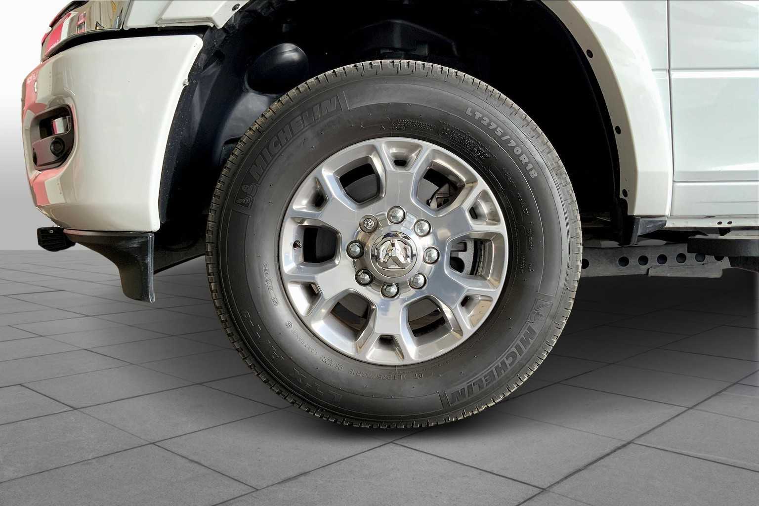 2022 Ram 2500 Laramie photo 9