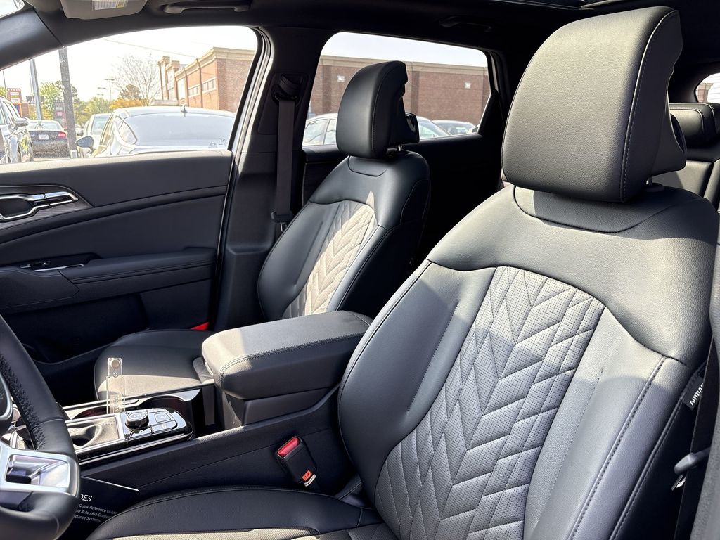 2025 Kia Sportage X-Pro photo 3