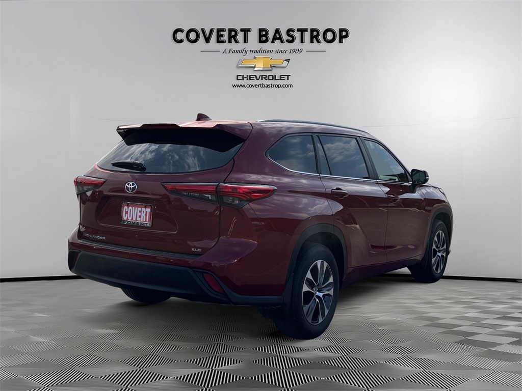 2023 Toyota Highlander XLE photo 4