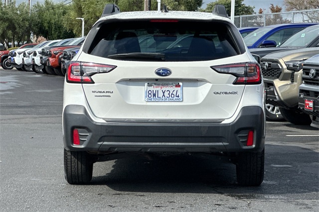 2021 Subaru Outback Premium photo 3