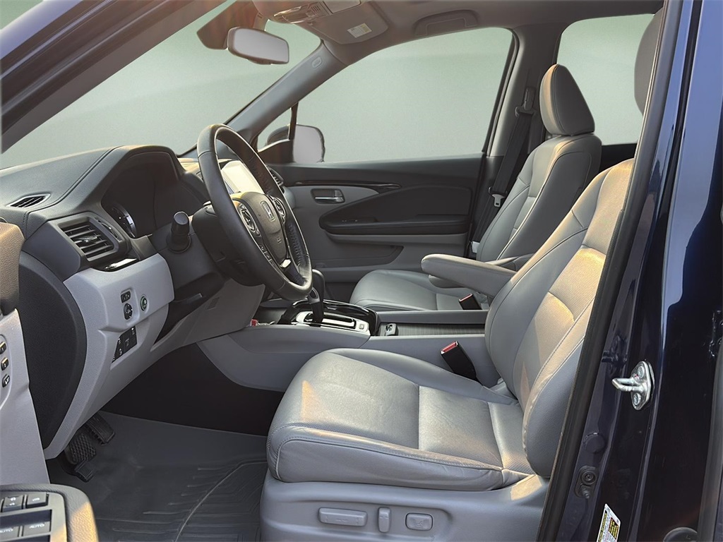2019 Honda Ridgeline RTL-E photo 10
