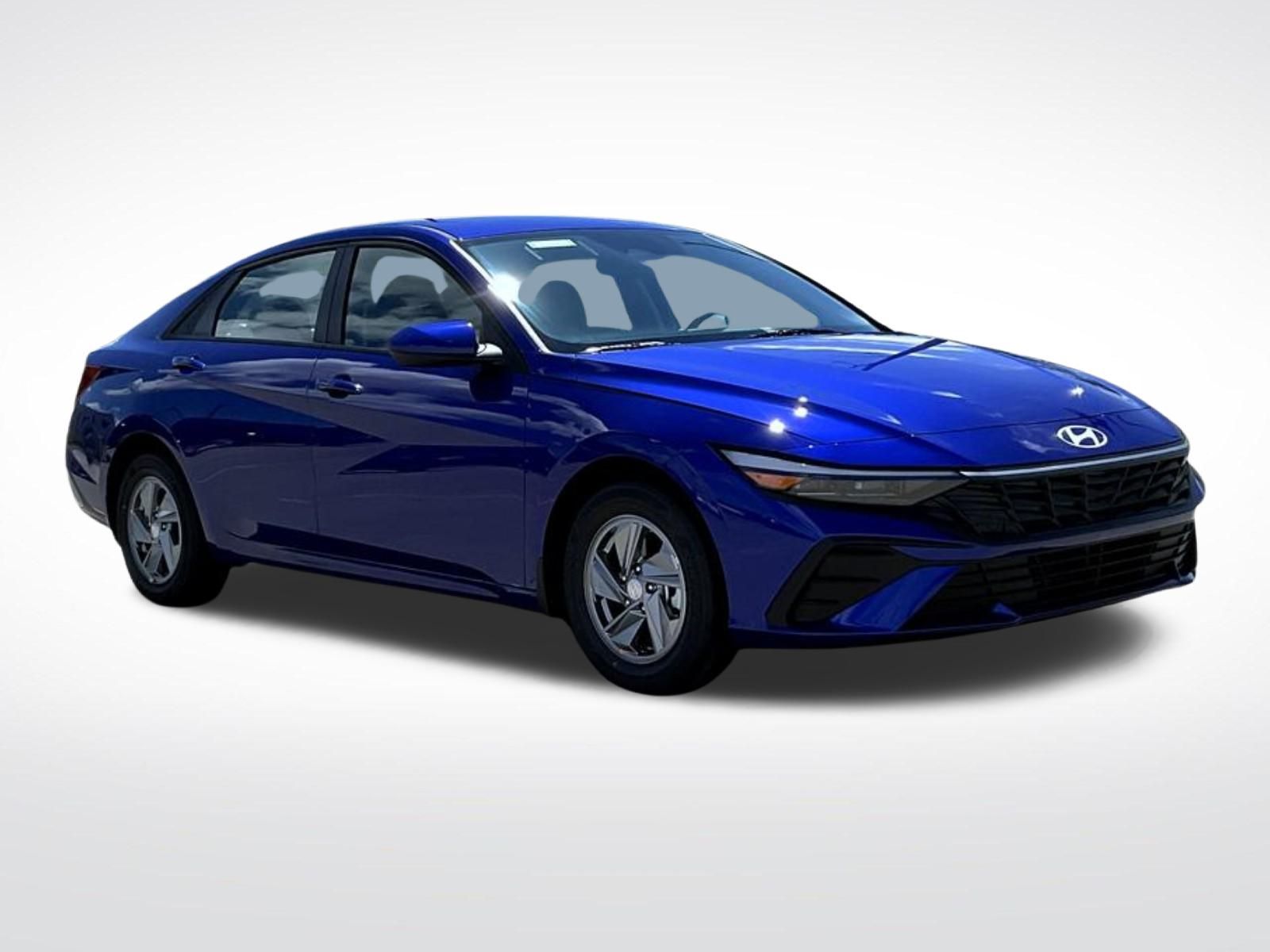 2025 Hyundai Elantra SE photo 2