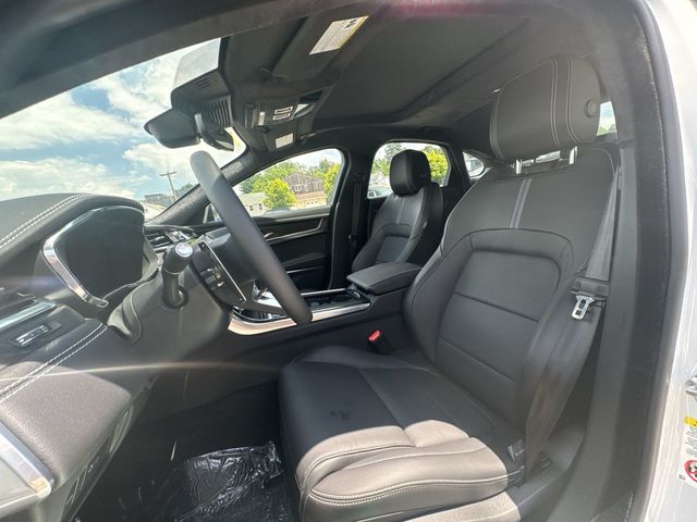 2024 Jaguar XF P300 R-Dynamic SE photo 10
