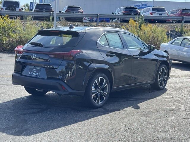 2025 Lexus UX Premium photo 3
