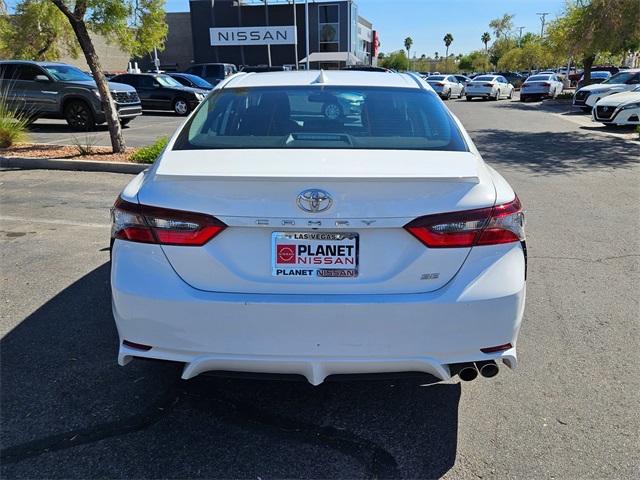 2024 Toyota Camry SE photo 7