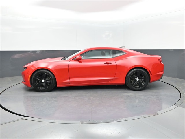 2020 Chevrolet Camaro 1LT photo 2