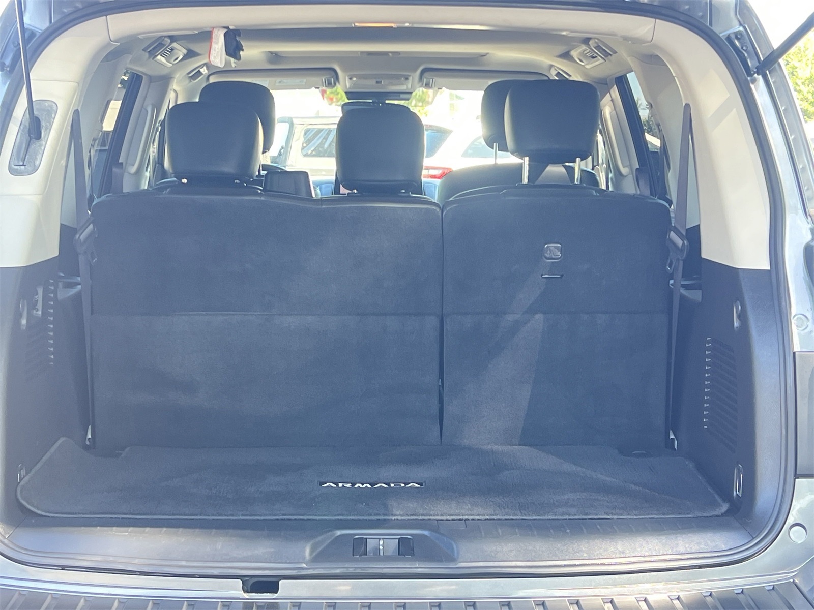 2021 Nissan Armada SL photo 27