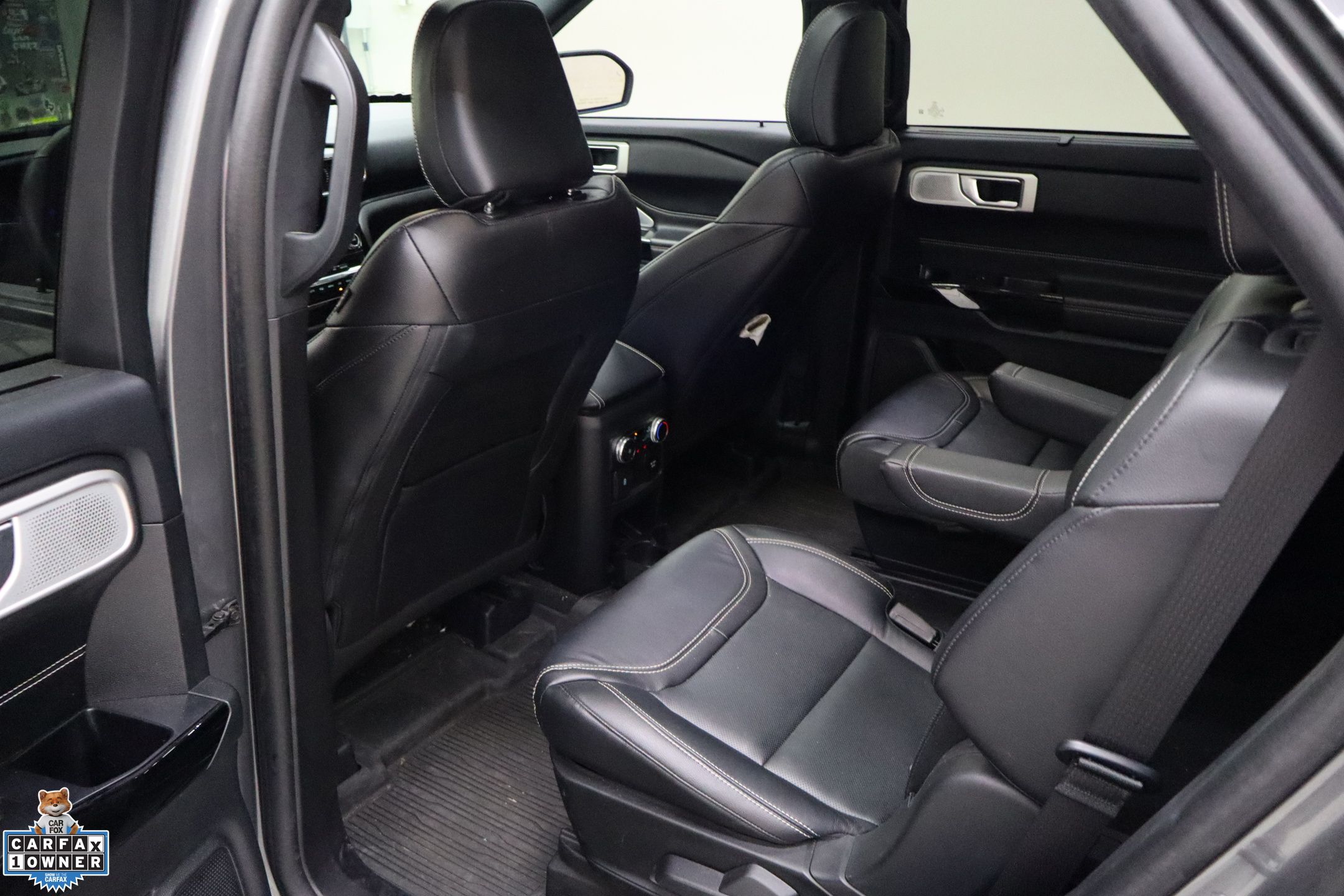 2023 Ford Explorer ST photo 26