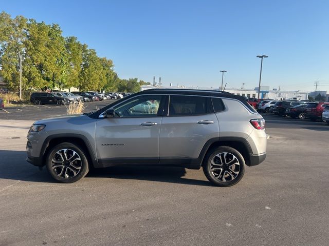 2022 Jeep Compass Limited photo 6