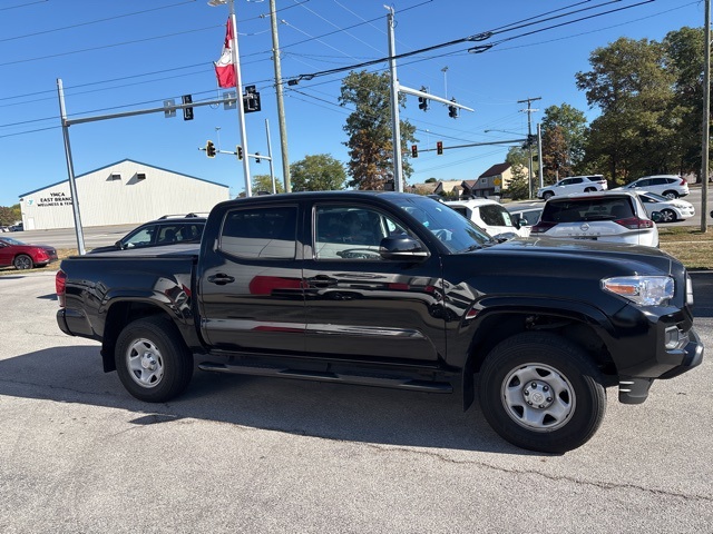 2023 Toyota Tacoma SR photo 2